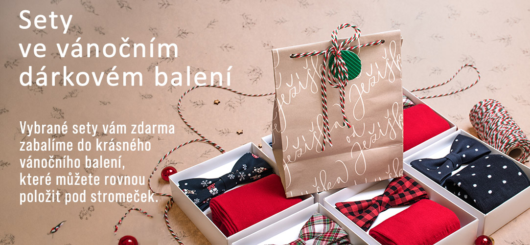 🎁 Dárkové balení ZDARMA Vybrané vánoční sety Avantgard dostanete v krásném svátečním balení, které můžete rovnou položit pod stromeček. Žádné shánění papíru, žádné mašle, žádné nervy :-) 👔 Stylové sety — kravaty, motýlky, ponožky 🎄 Sváteční design, perfektní barvy ✨ Krásné vánoční balení v ceně Pro muže, kteří ocení styl. Pro ženy, které ocení, že mají dárek kompletně připravený.
